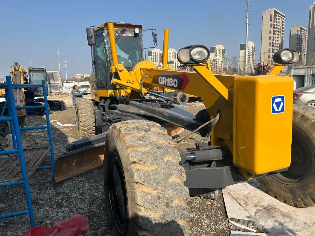 XCMG GR 180 معدات تمهيد الطرق