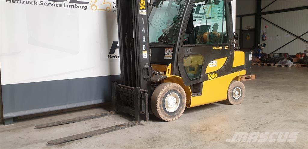 Yale GLP25VX 2013 شاحنات LPG