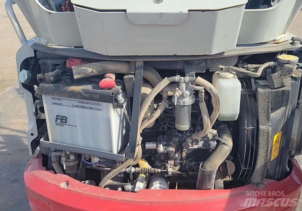 Takeuchi TB 217 R حفارات صغيرة أقل من 7 طن (حفارات صغيرة)
