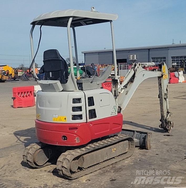 Takeuchi TB 217 R حفارات صغيرة أقل من 7 طن (حفارات صغيرة)