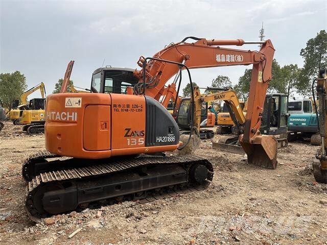 Hitachi ZX138 حفارات زحافة