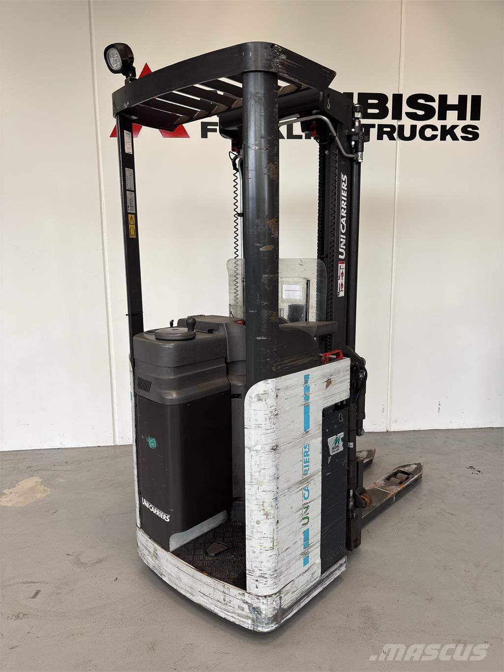 Atlet A160 شاحنات مناولة ذاتية الدفع