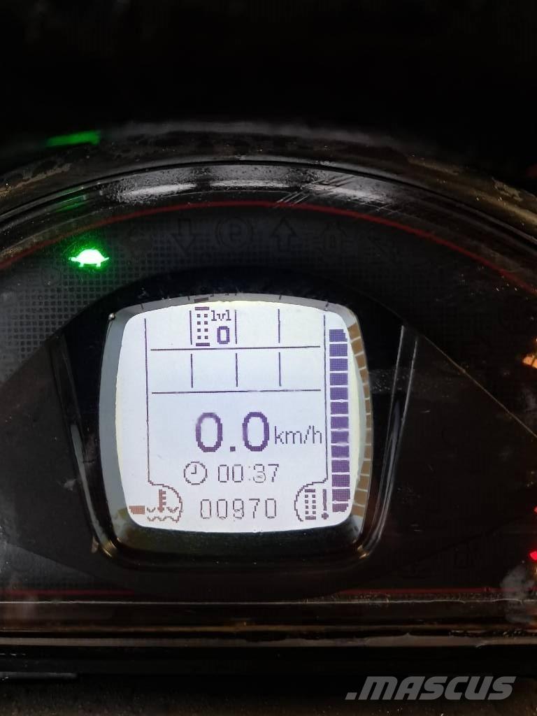 Kubota RT280-2 لوادر صغيرة