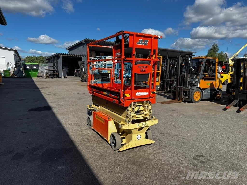 JLG 6 RS رافعات مقصية الشكل