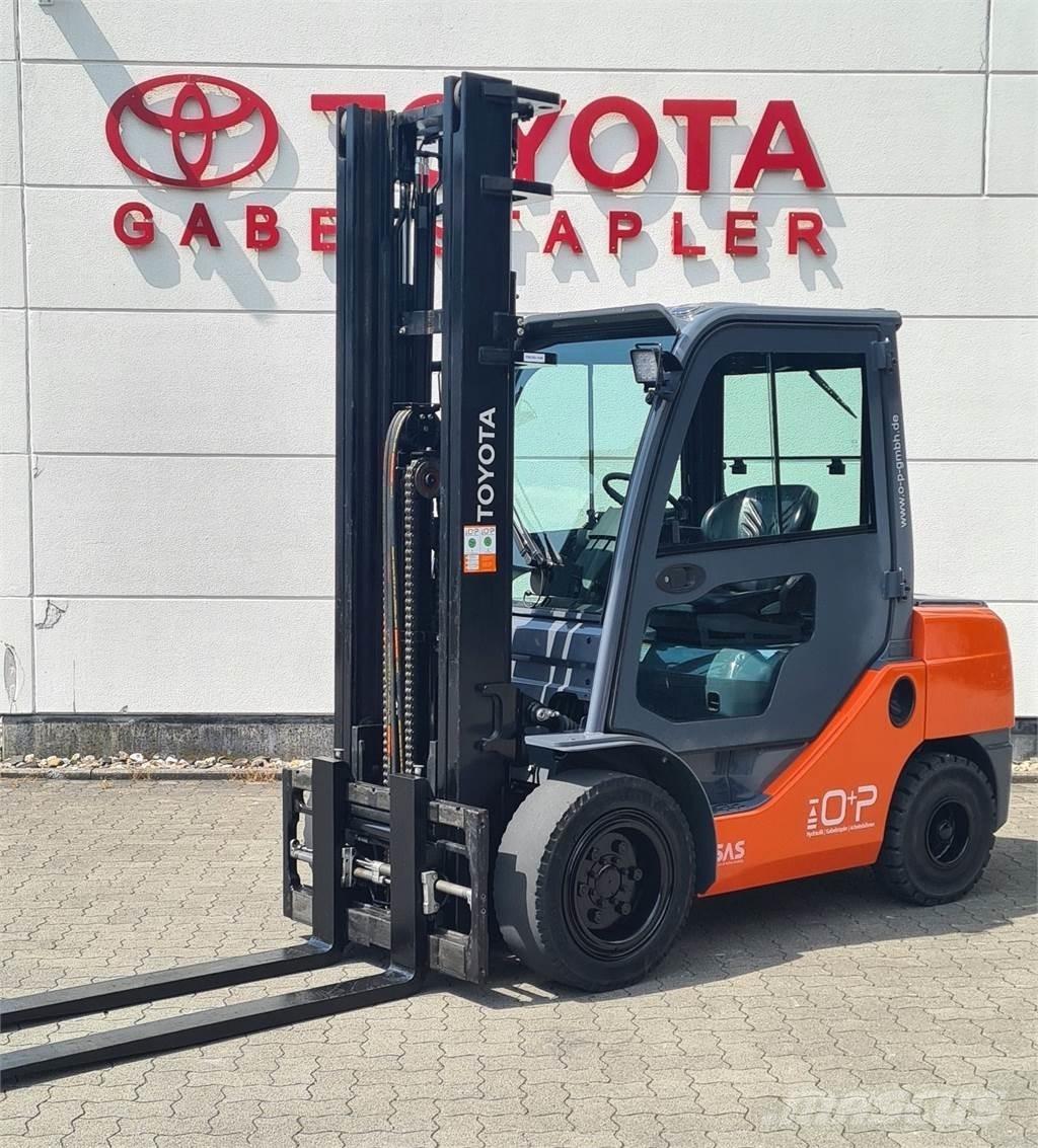 Toyota 02-8FDJF35 شاحنات الديزل