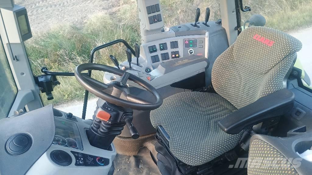 CLAAS Axion 810 CIS الجرارات
