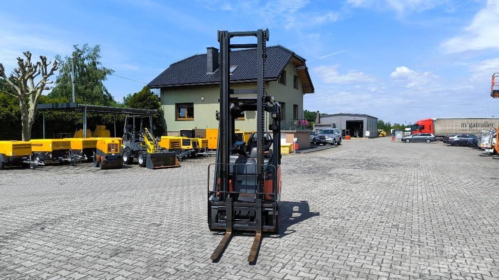 Linde E16-02 شاحنات ذات رافعات شوكية تعمل بالكهرباء
