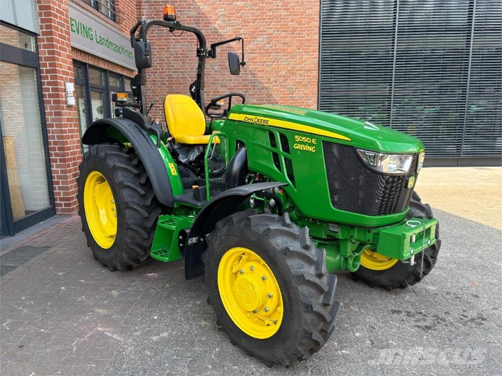 John Deere 5050E الجرارات