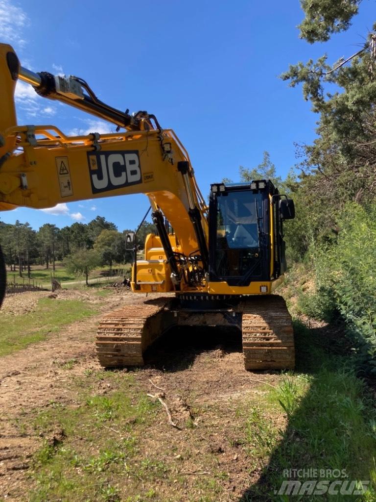 JCB JS 220 X حفارات زحافة