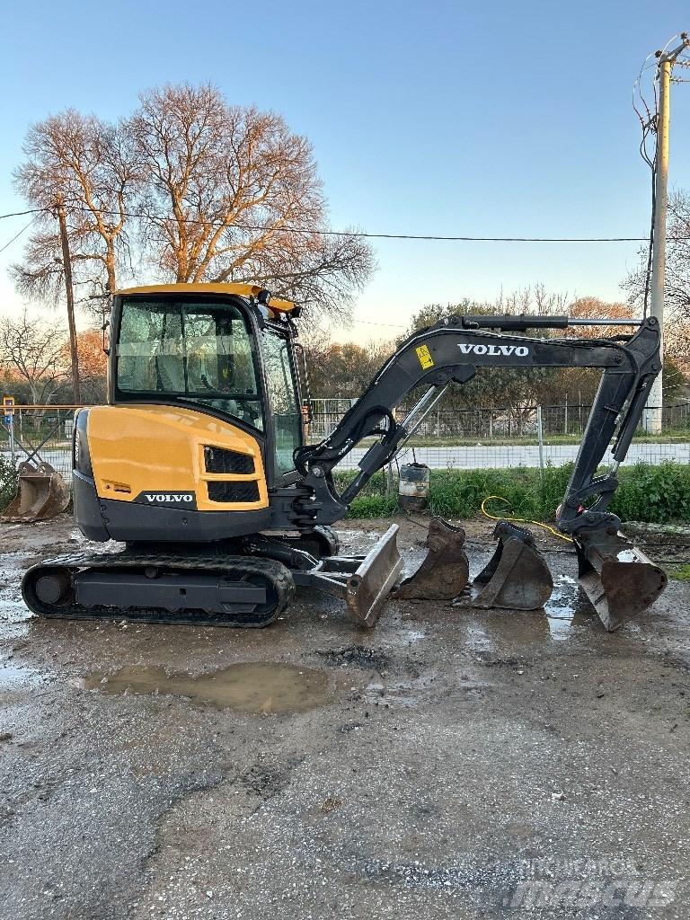 Volvo ECR 35 D حفارات صغيرة أقل من 7 طن (حفارات صغيرة)