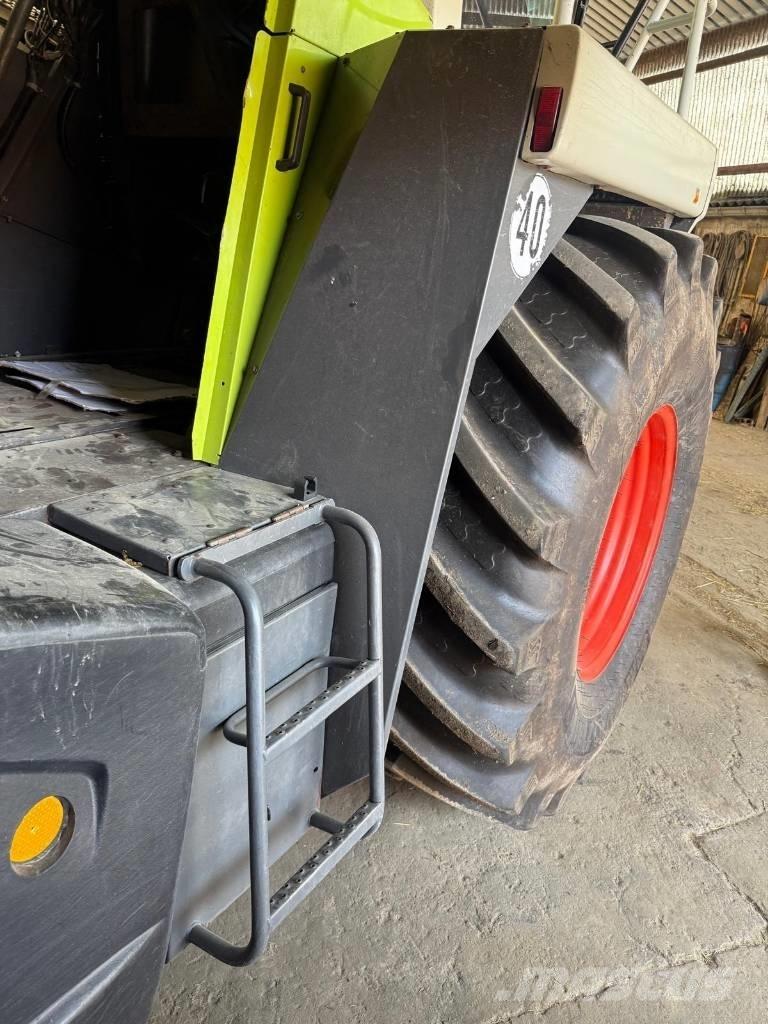 CLAAS Jaguar 900 علافات ذاتية الدفع