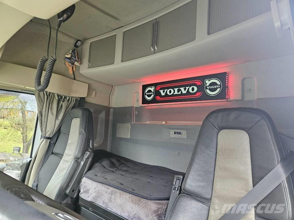 Volvo FH 13 500 شاحنات أشجار