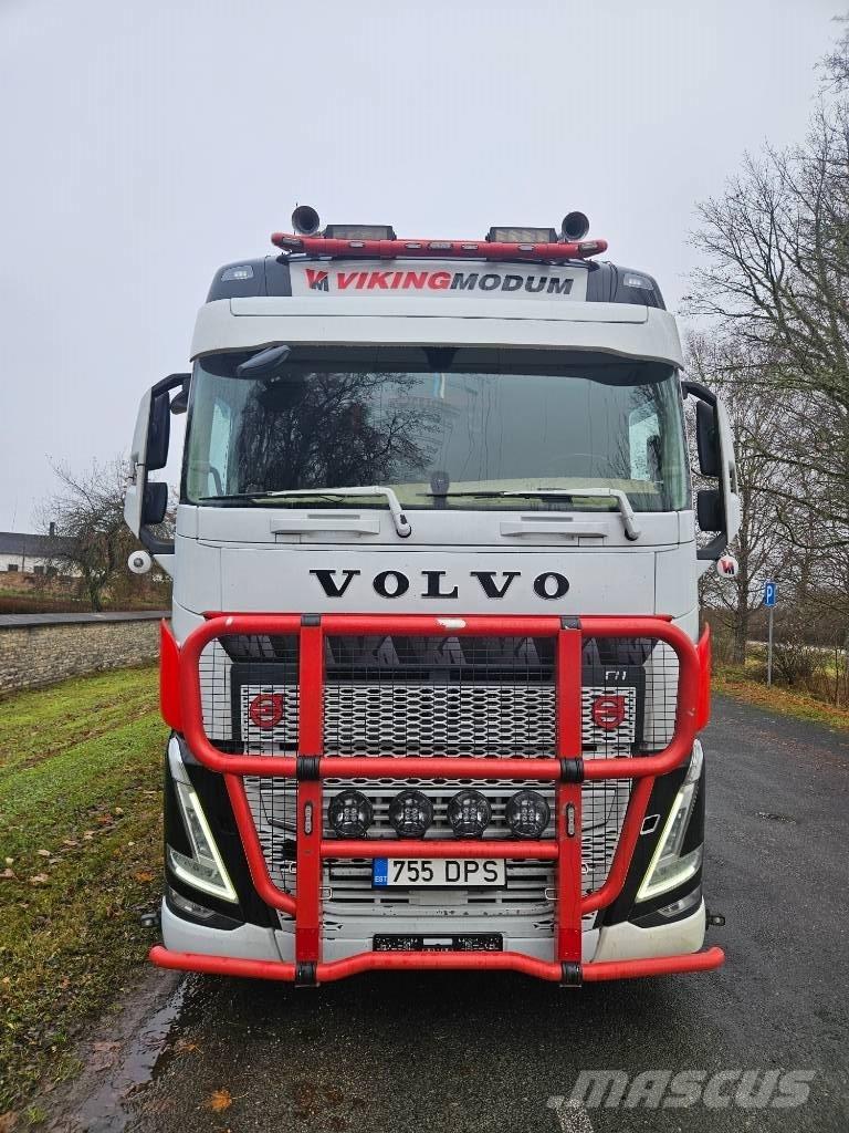 Volvo FH 13 500 شاحنات أشجار