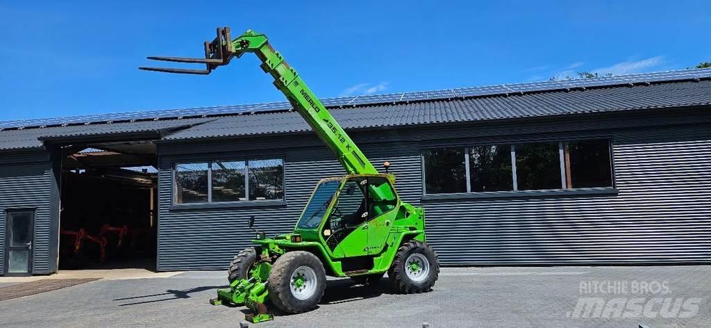 Merlo P 35.12 مناولات متداخلة