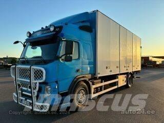 Volvo FM شاحنات ذات هيكل صندوقي