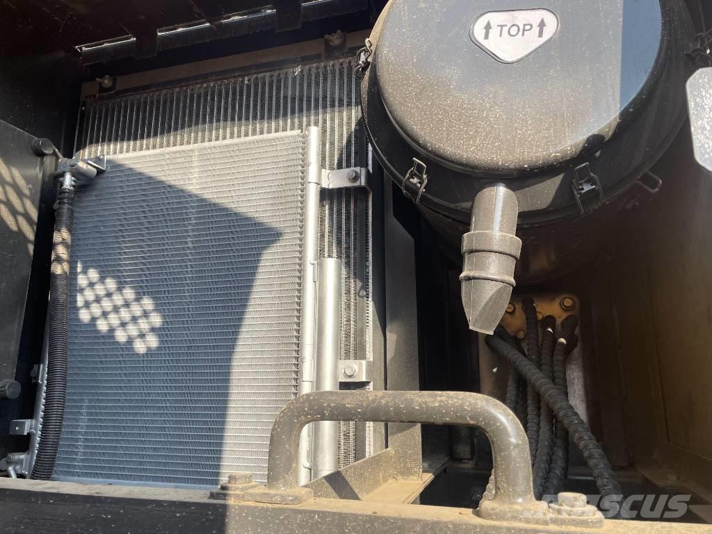 Volvo EC 290 حفارات زحافة