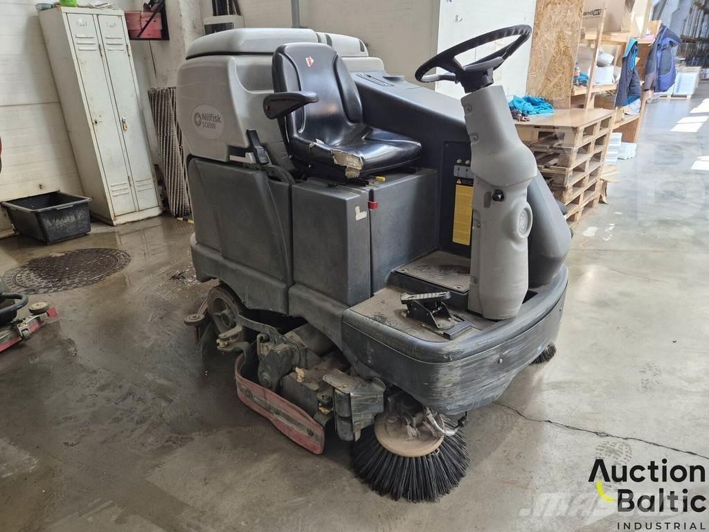 Nilfisk SC6500 كناسات