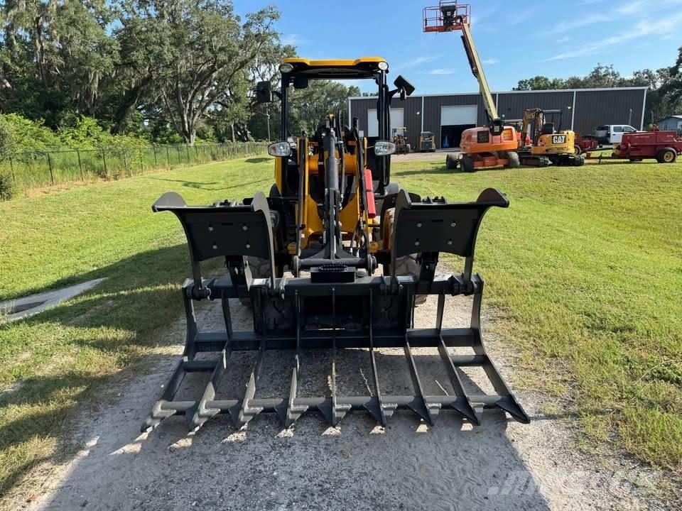 JCB 407 لوادر بعجل