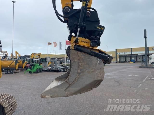 JCB 140 X حفارات زحافة