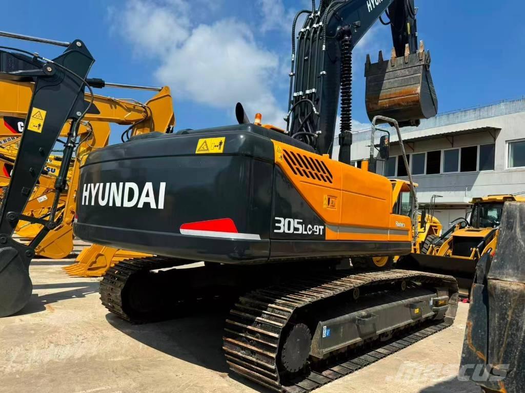 Hyundai R305LC-9T حفارات زحافة