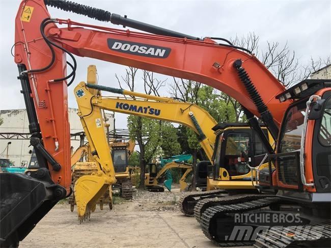 Doosan DX 300 LC حفارات زحافة