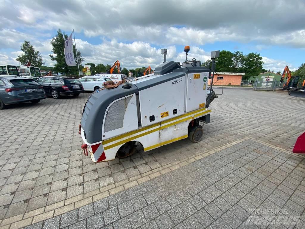 Wirtgen W 35 DC ماكينات الكشط البارد للأسفلت