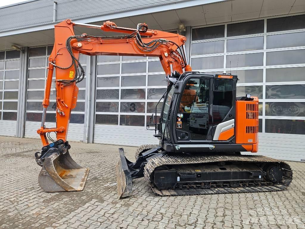Hitachi ZX135US-7 حفارات زحافة