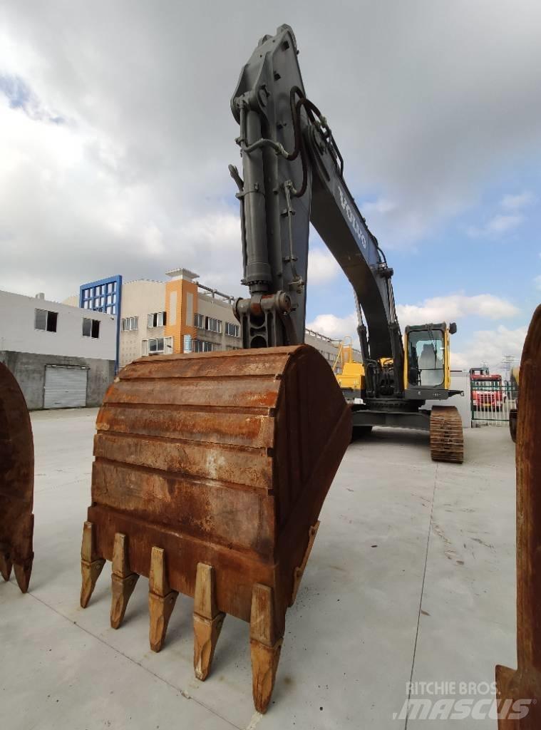 Volvo EC 460 B LC حفارات زحافة