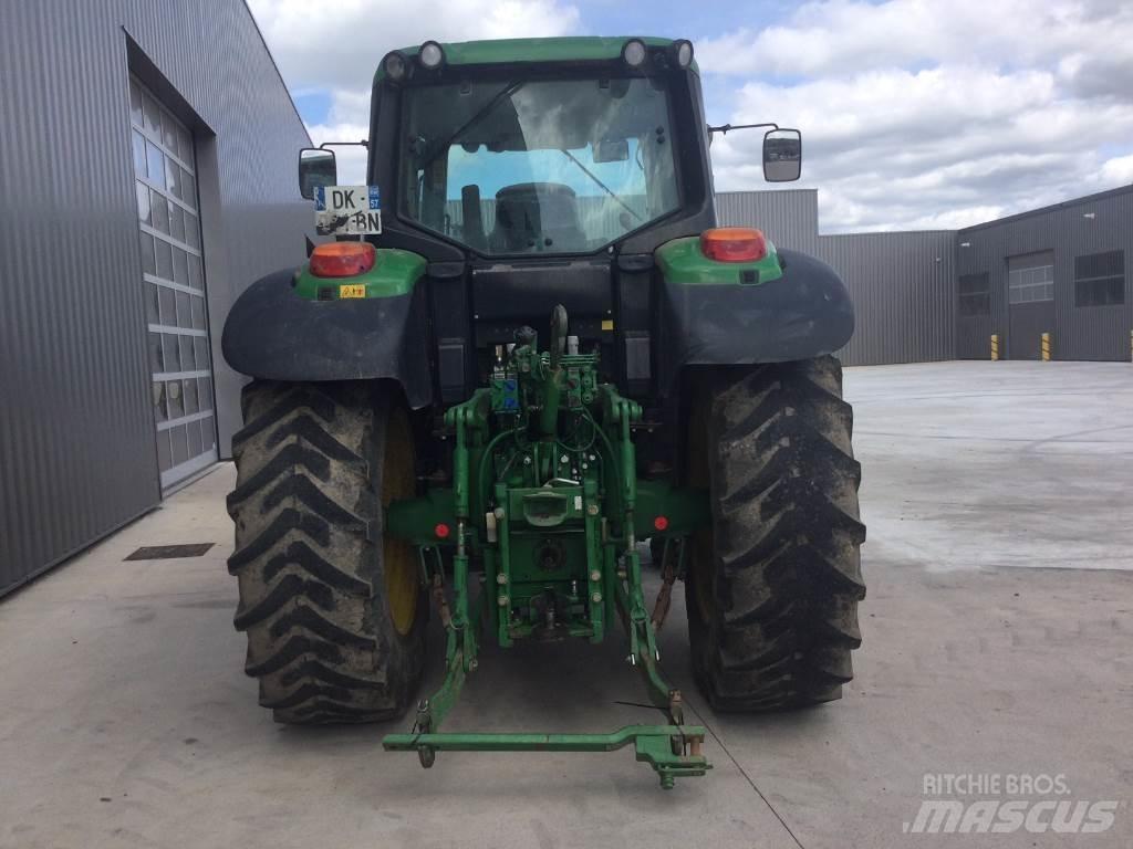 John Deere 6150M الجرارات