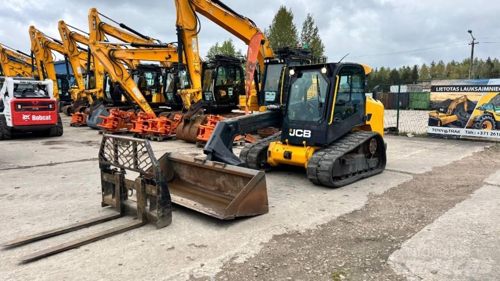 JCB 3 TS-8T لوادر انزلاقية التوجيه