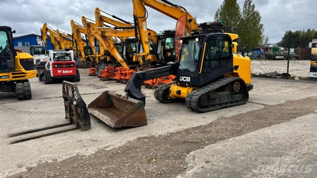 JCB 3 TS-8T لوادر انزلاقية التوجيه