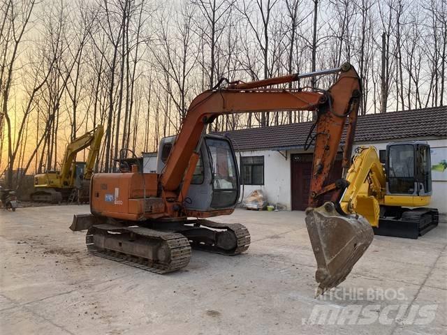 Hitachi EX 60-5 حفارات زحافة