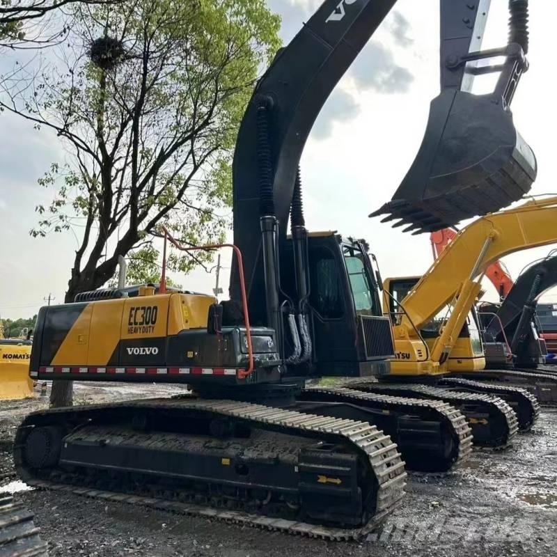 Volvo EC 300 حفارات زحافة