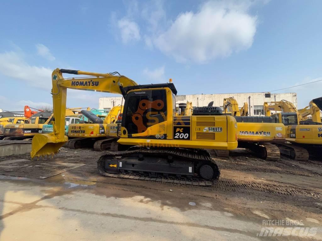 Komatsu PC 200-8N1 حفارات زحافة