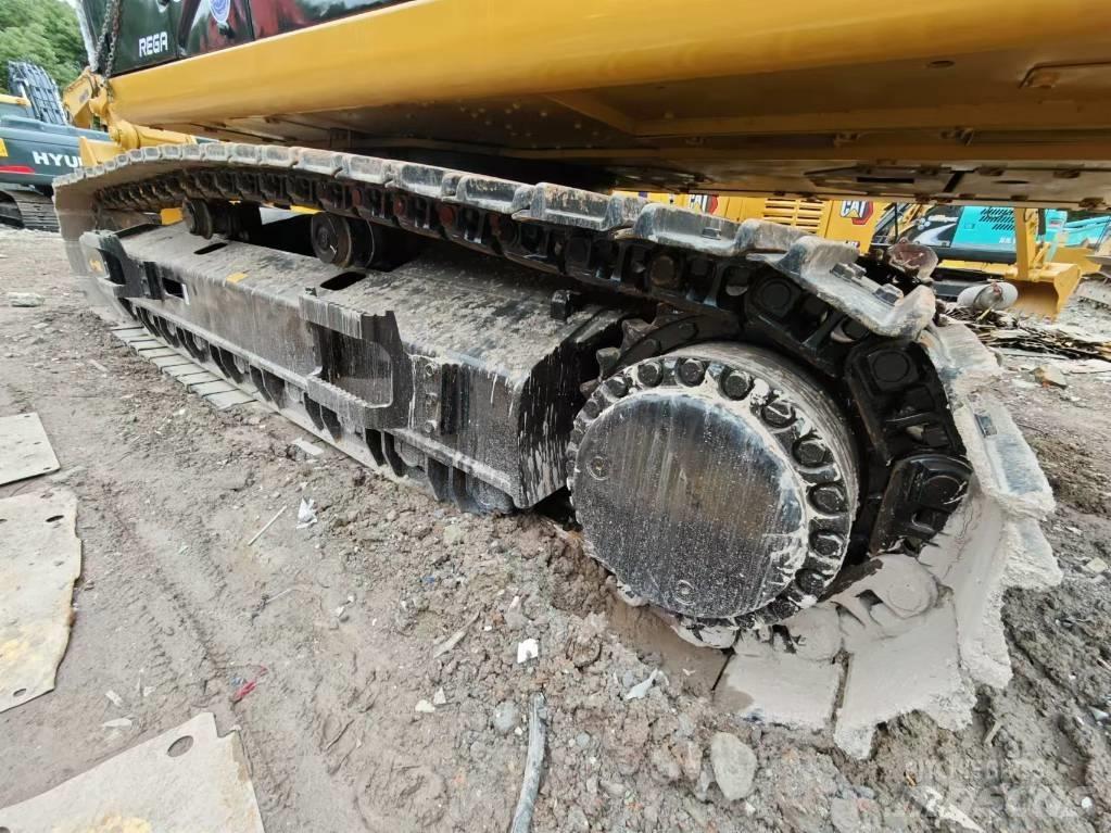 CAT 349 D L حفارات زحافة