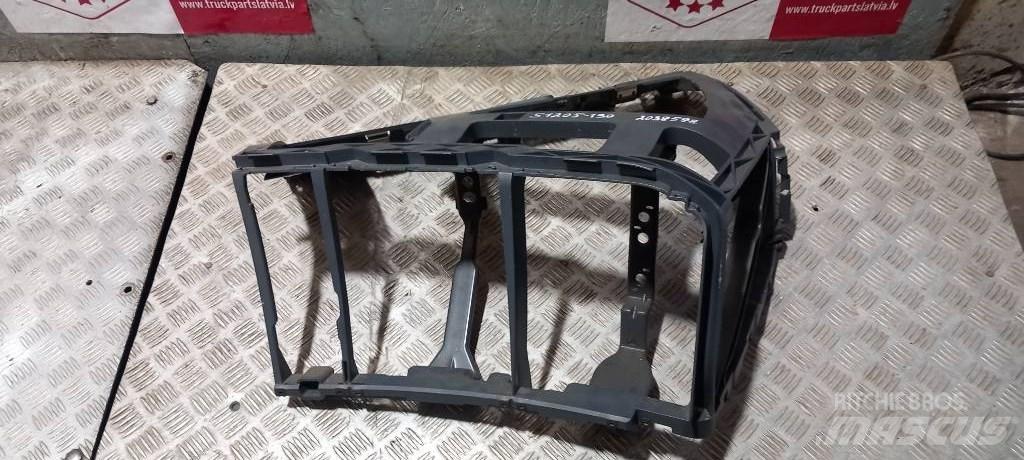 Scania R 440.    2038598 كابينة والداخلية