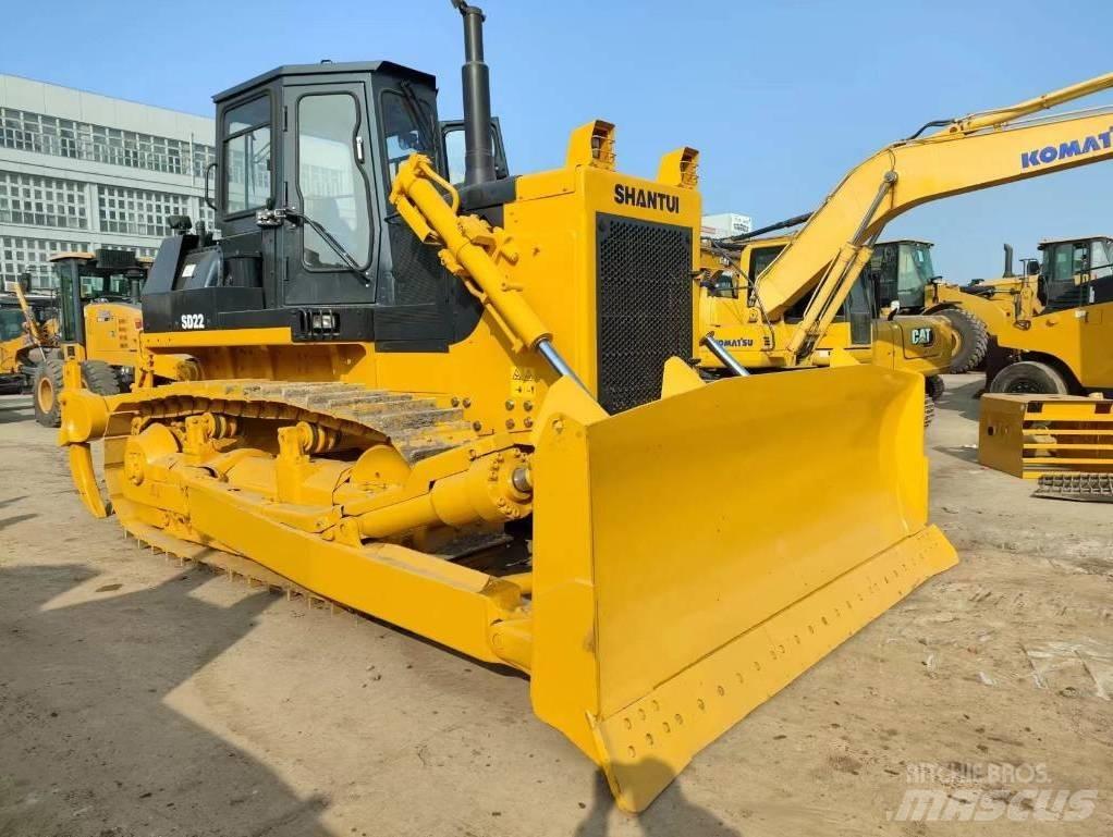 Shantui SD 22 بلدوزرات مجنزرة