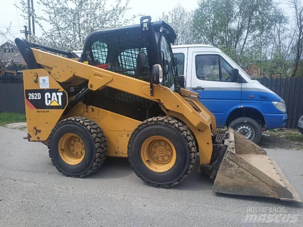 CAT 262 D XPS لوادر انزلاقية التوجيه