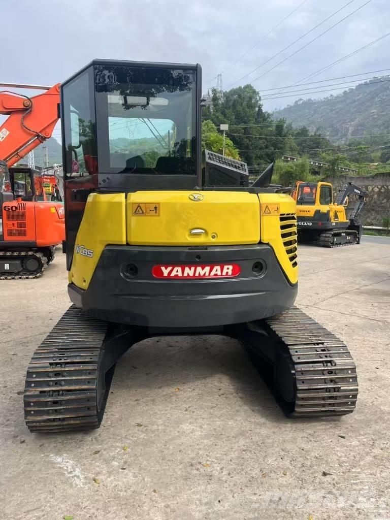 Yanmar VIO85 حفارات زحافة