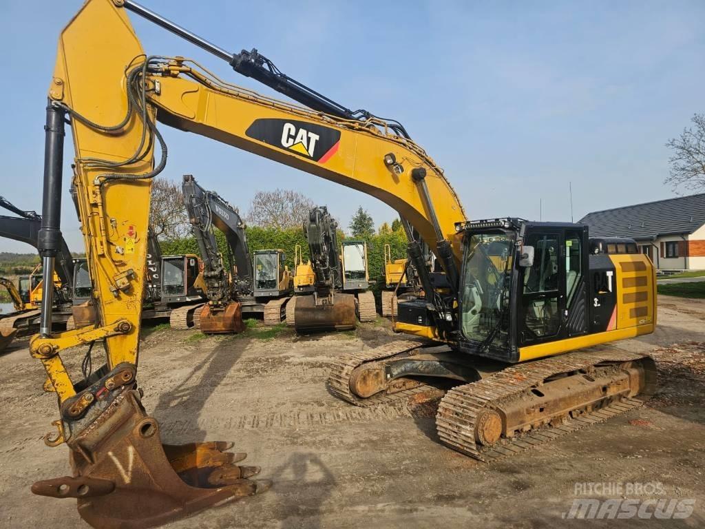 CAT 324 EL حفارات زحافة