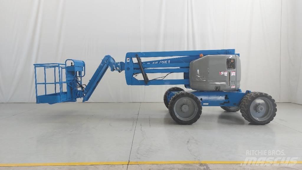 Genie Z 45/25 J رافعات سلة مفصلية