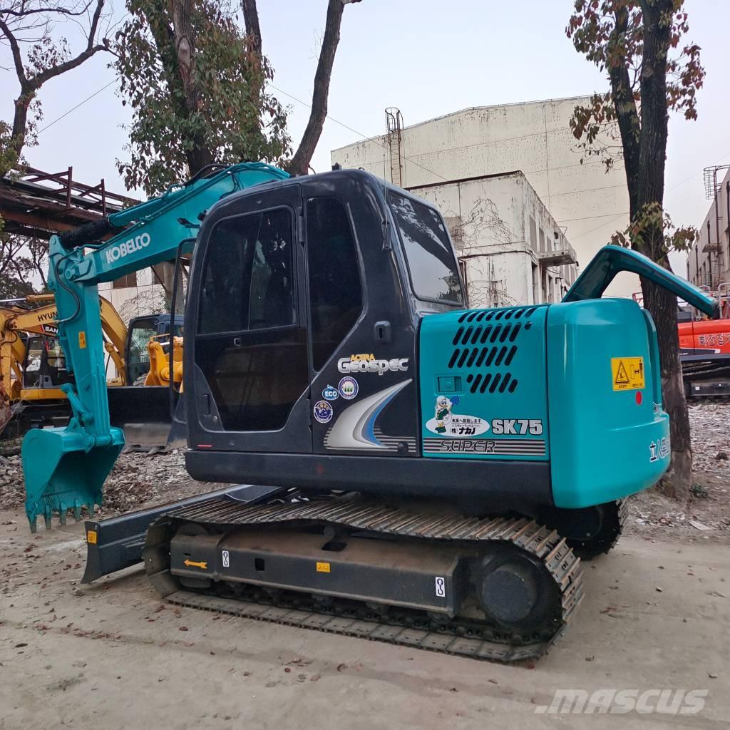 Kobelco SK 75 حفارات صغيرة أقل من 7 طن (حفارات صغيرة)