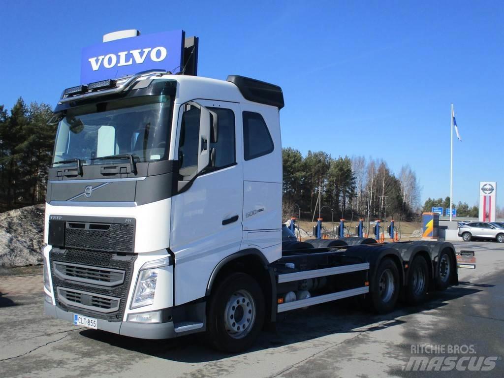 Volvo FH شاحنات بمقصورة وهيكل