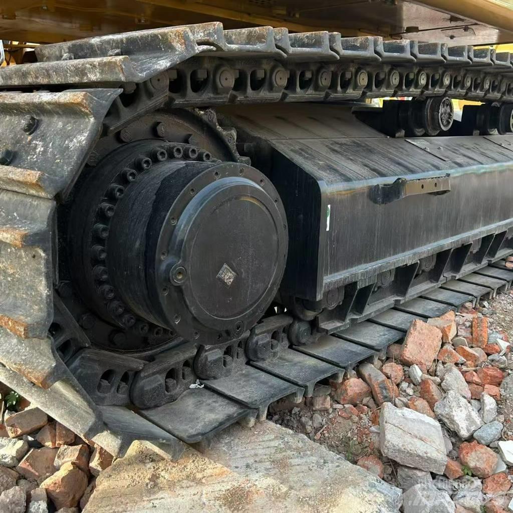 CAT 345GC حفارات زحافة