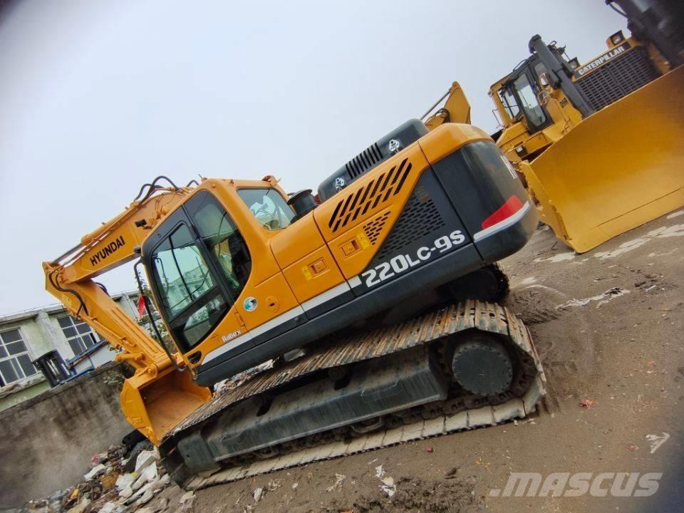 Hyundai 220LC -9S حفارات زحافة