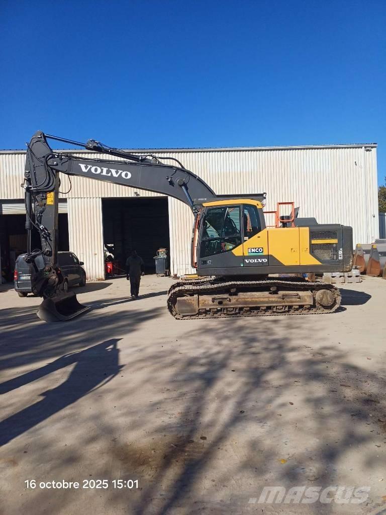 Volvo EC220 ELN حفارات زحافة