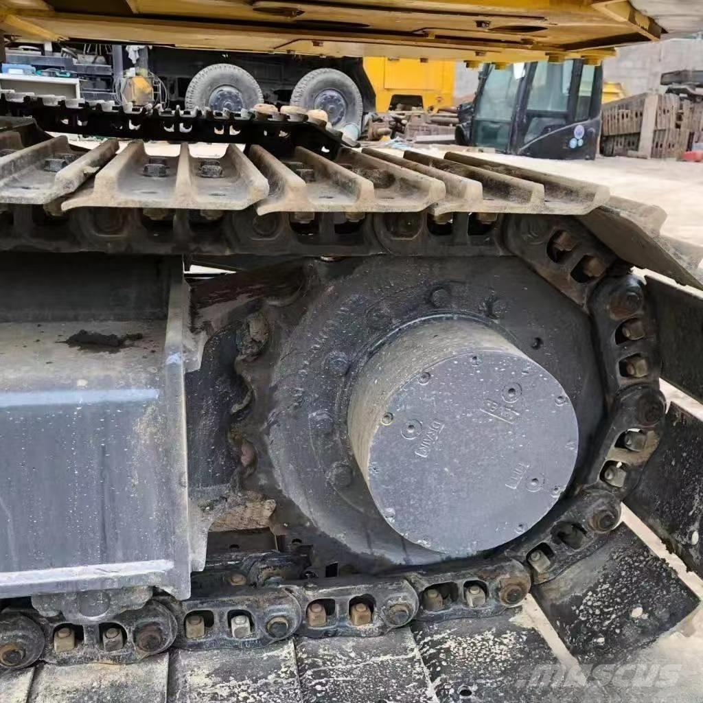 Komatsu PC 60 حفارات صغيرة أقل من 7 طن (حفارات صغيرة)