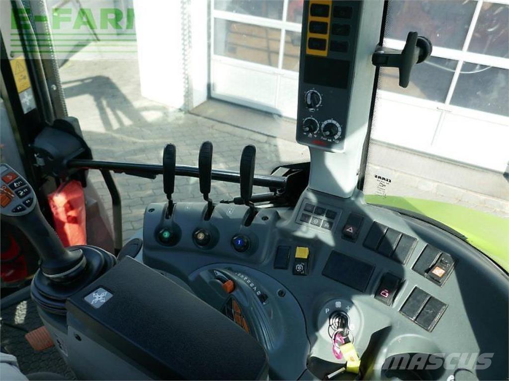 CLAAS arion 420 الجرارات
