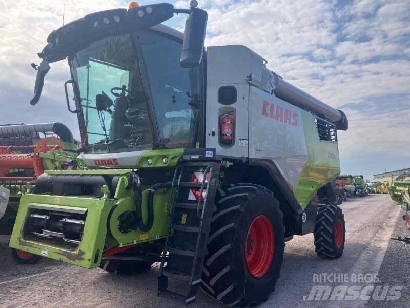 CLAAS TRION 520 حصادات