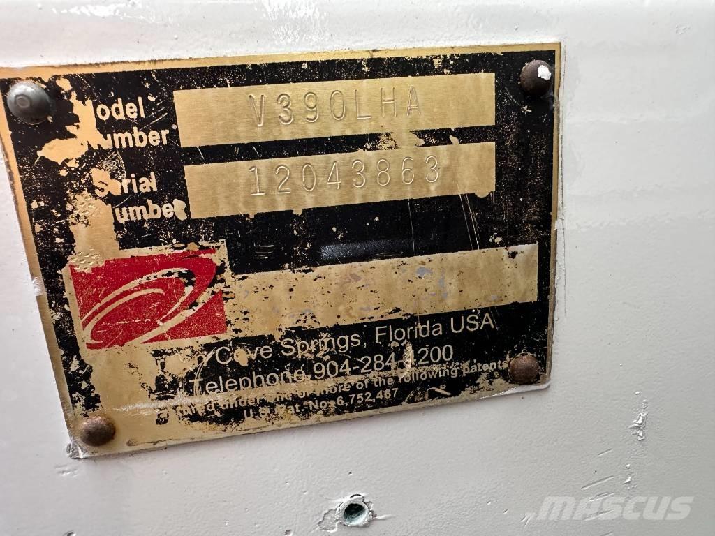 International 7400 شاحنات مزدوجة / خلخلة